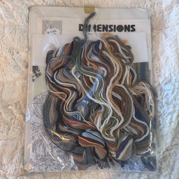 Vintage 1997 Dimensions Universal KinshipCrewel Embroidery Kit Brand New Sealed - Picture 3 of 3